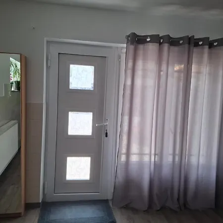Alisa Apartment